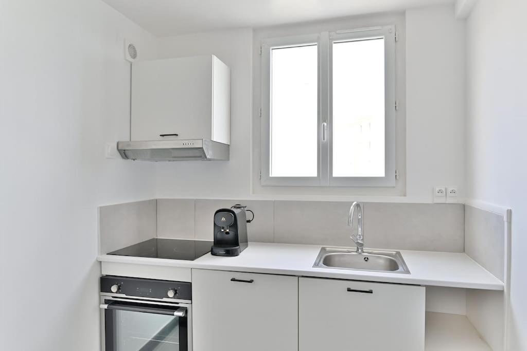 Fashion Proche Metro #paris #montreuil Apartment Montreuil (Seine-Saint-Denis)